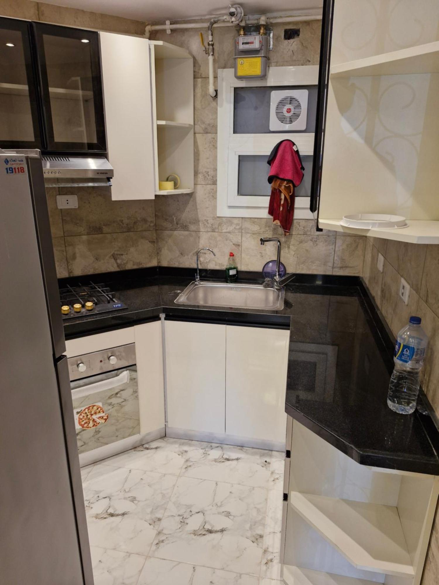غرفتين واحدة ماستر اثاث فندقي الرحاب الجديدة Apartment